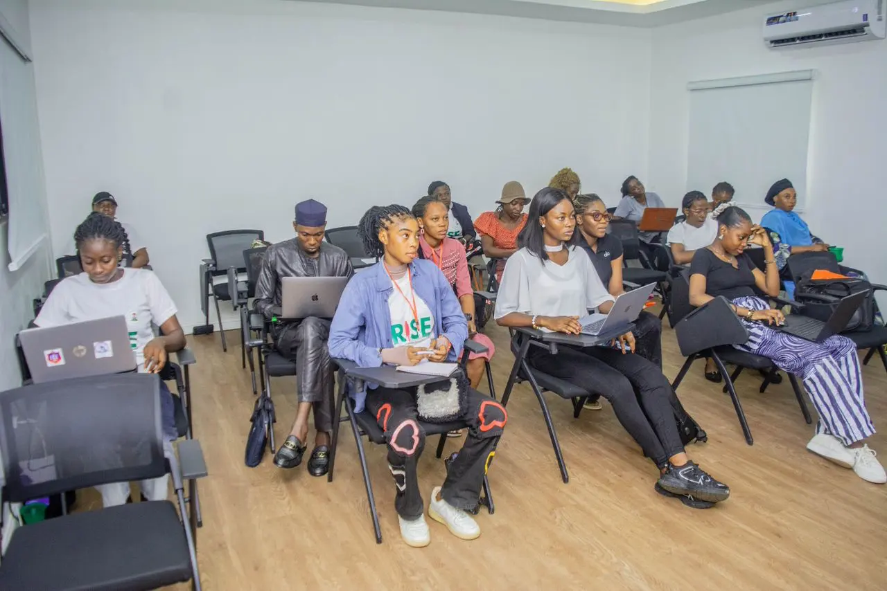 Participants during a GEEEEP RISE training session